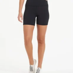 Studio Pocket Short | Black